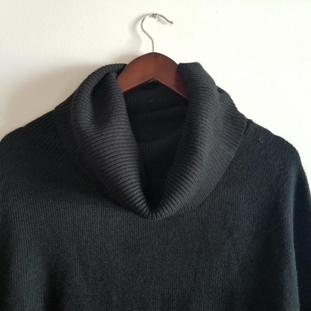 Groggy Black Fringed Knitted Poncho Cowl Neck Sweater Size Small - Picture 3 of 16